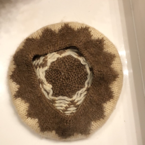 Beret Vintage Wool Hat. - Picture 4 of 6